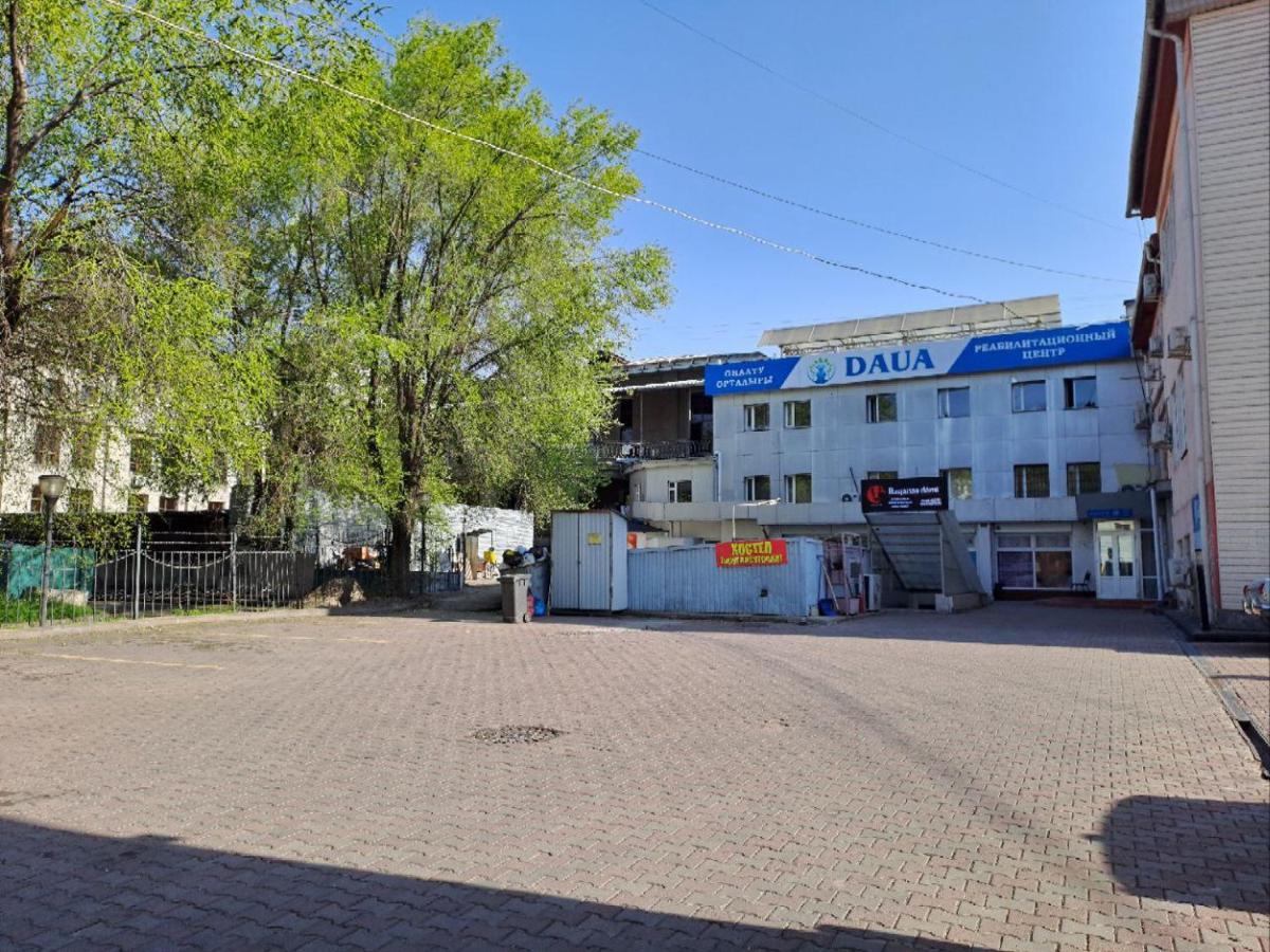 Fox Park Hostel Almaty Exterior foto